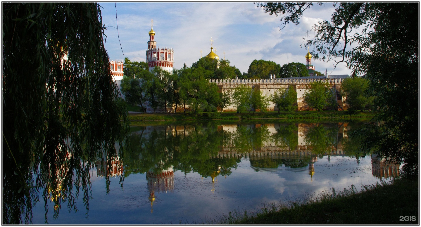 Парк Новодевичьи пруды Москва