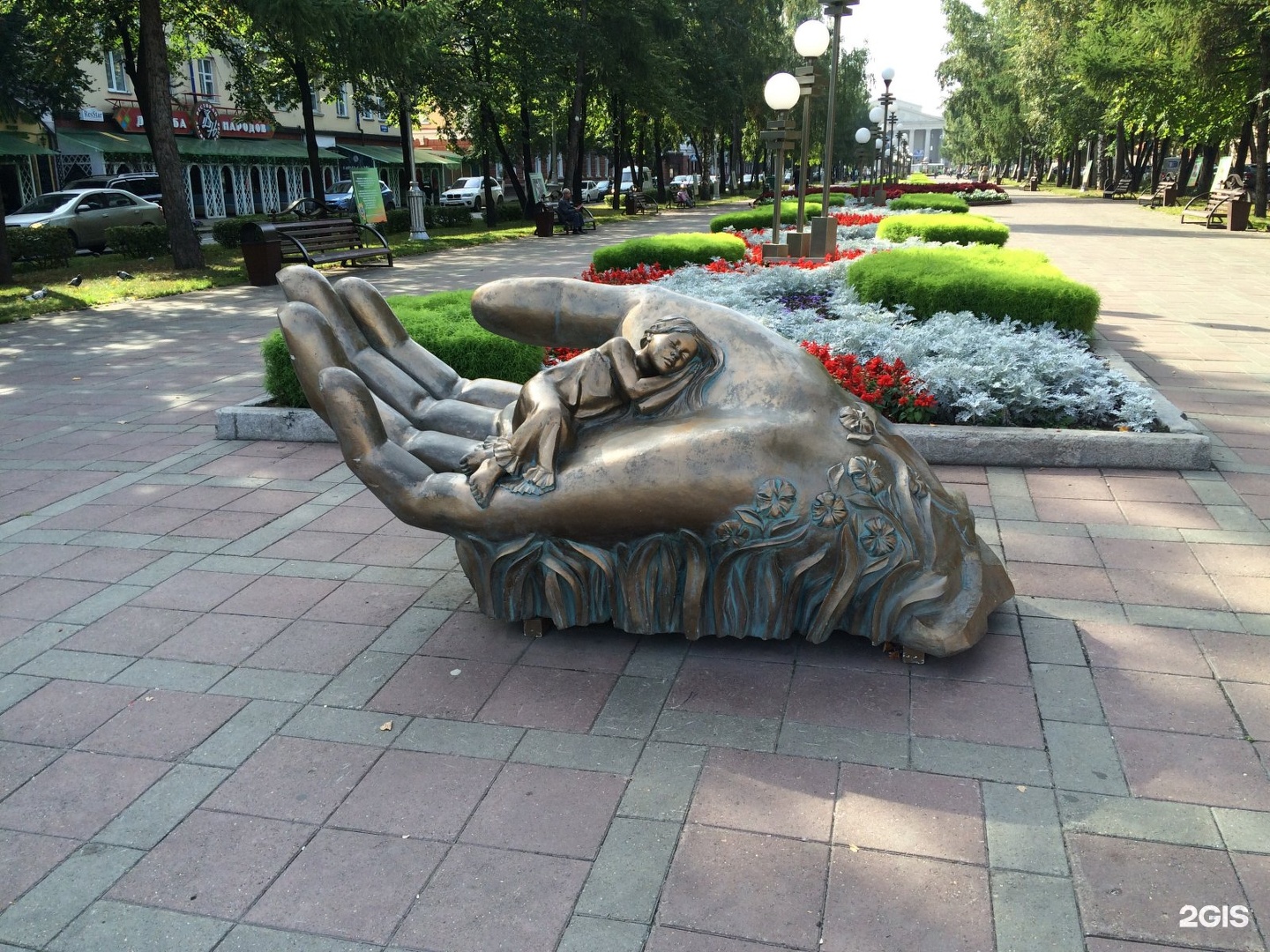 Скульптура колыбель Кемерово