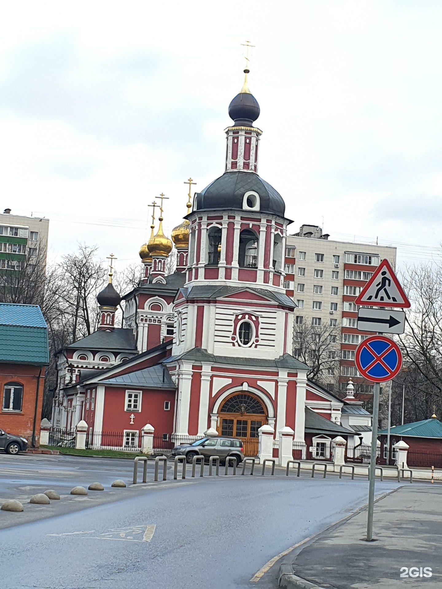 Храм рождества в измайлово. Храм Рождества Христова в Измайлово зима. Измайловский проезд 28.