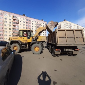 Фото от владельца НЭМИ, транспортная компания