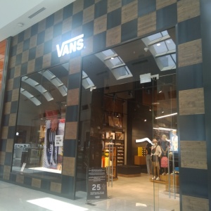 Vans, shoe store, The Dubai Mall, 3 