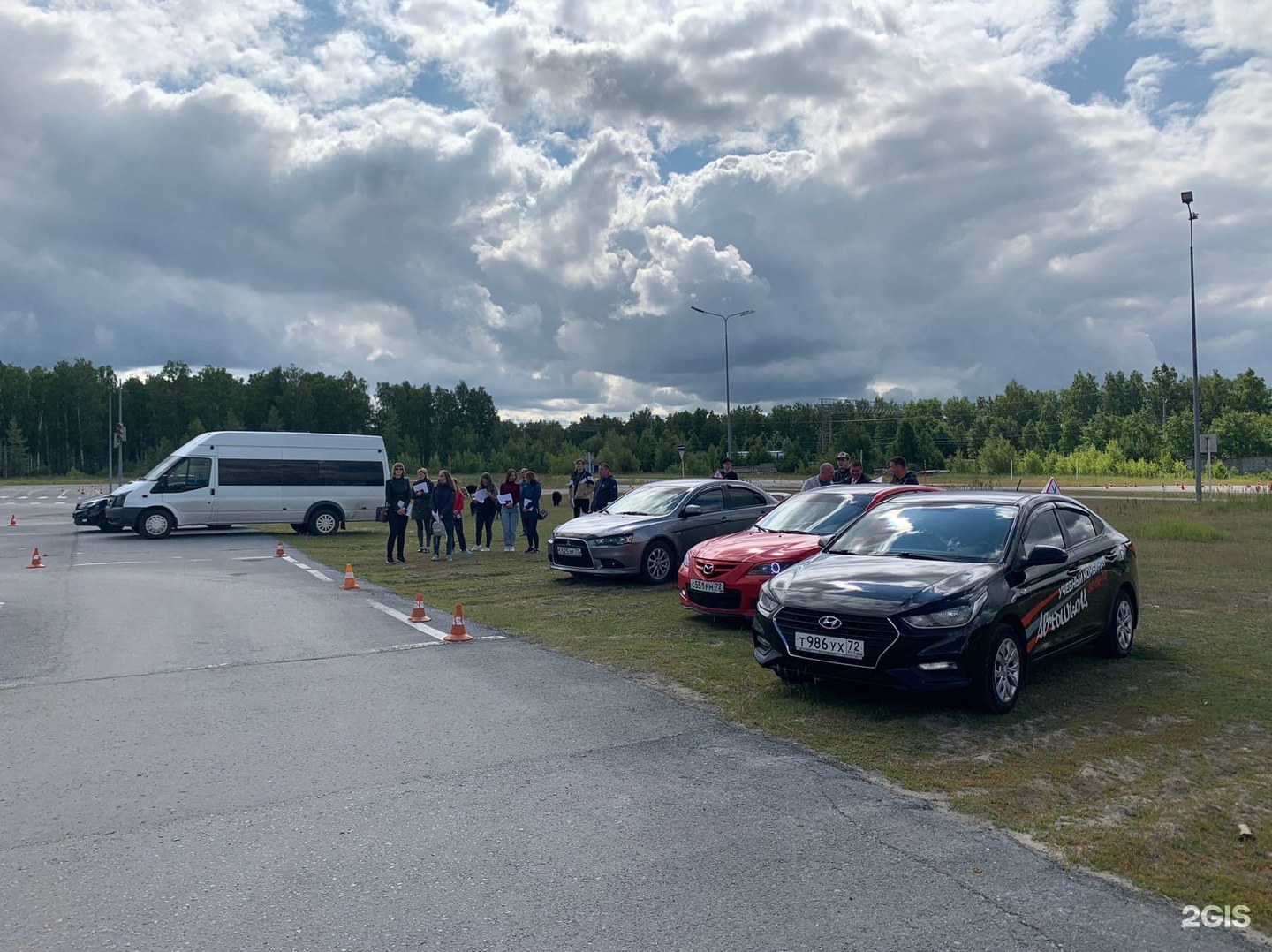 Автошкола тюмень. Учебный комбинат автошкола Щекино. Автошкола учебный комбинат Архангельск. Полигон автошколы учебный комбинат Тюмень. Автошкола на Ямской Тюмень.