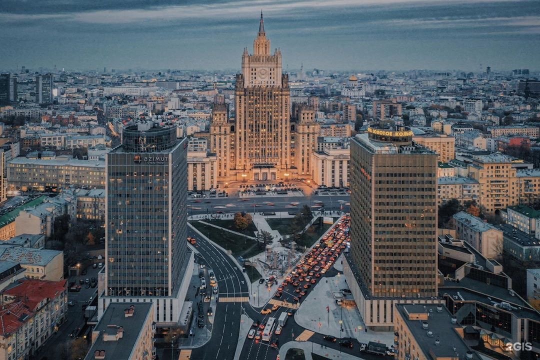 Улица видная москва. Смоленская улица 5 Москва. Москва Смоленская улица 5 панорама. Такой видят Москву птицы. Москва детально на телефон.