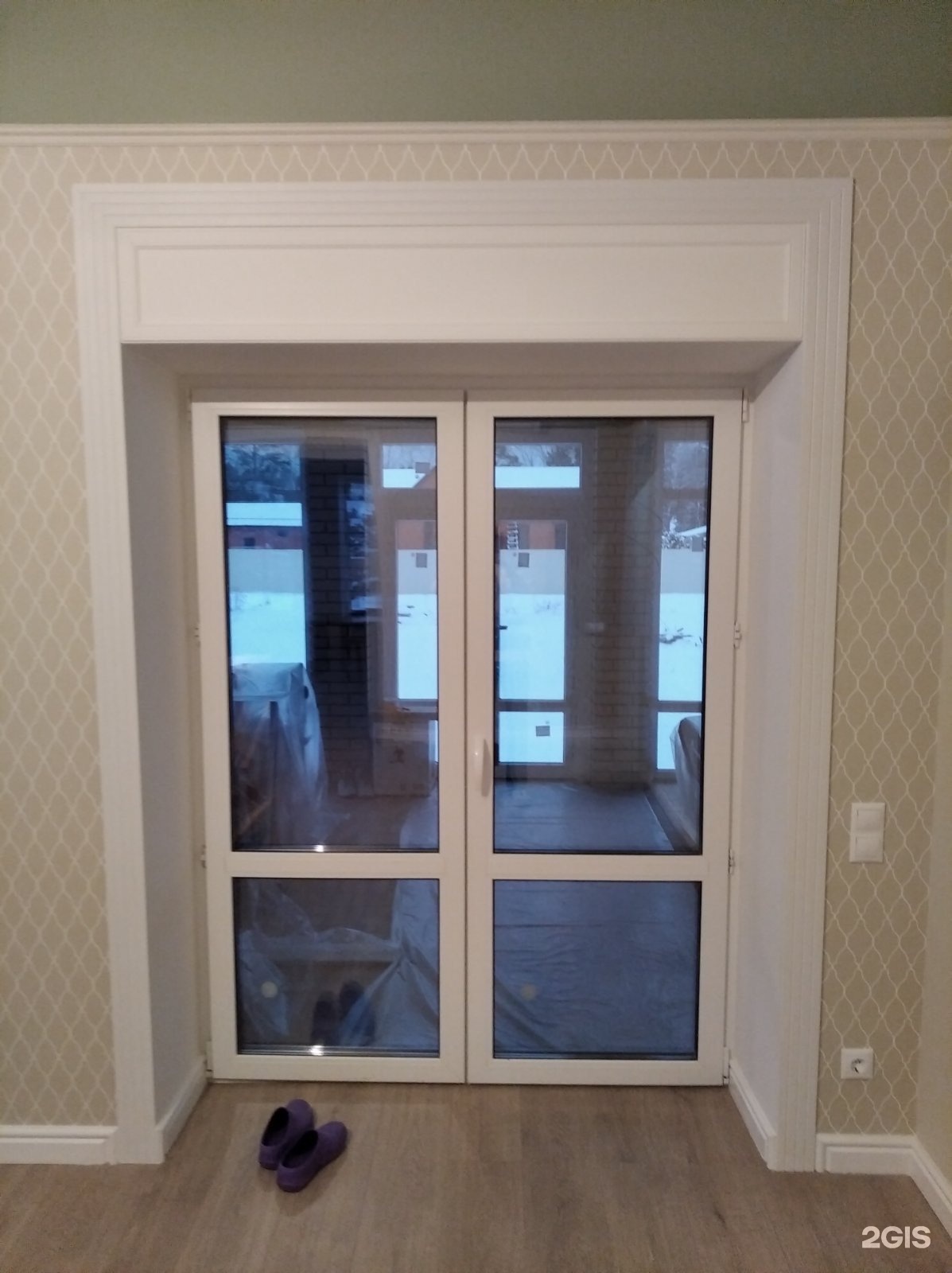 установленные двери. реклама двери входные и межкомнатные. установка межкомнатных дверей в тюмени. монтаж межкомнатных дверей. установленные межкомнатные двери.