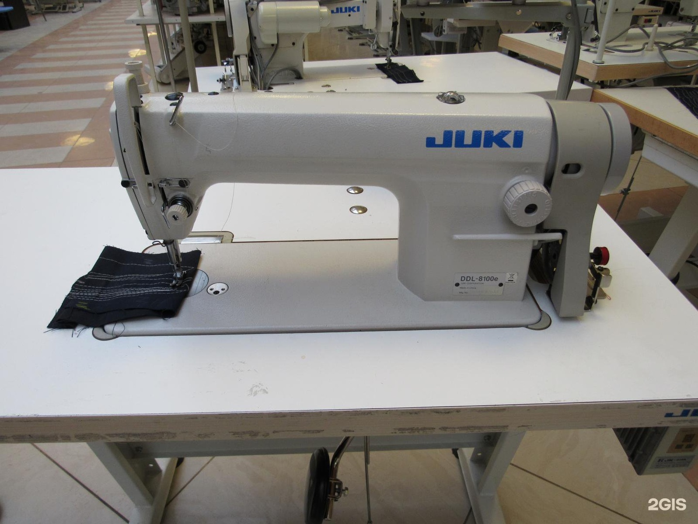 Промышленная машинка juki