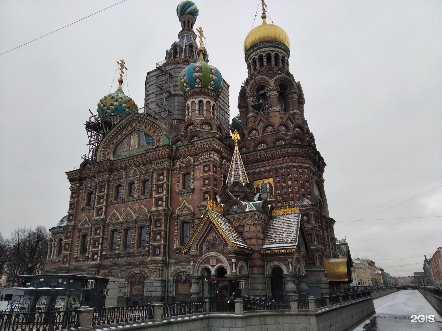 Санкт петербург наб канала грибоедова 2б. Музей-памятник «спас на крови». Канал Грибоедова спас на крови. Спас на крови Свадебные фото. Фотография Спаса на крови с канала Грибоедова.