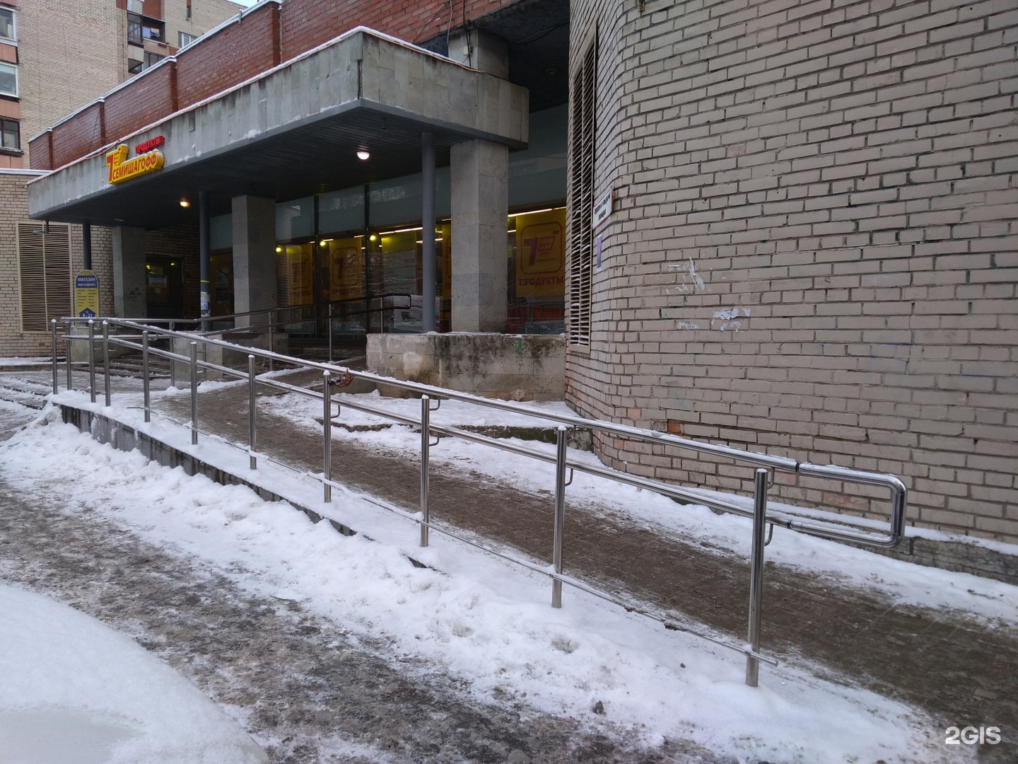 Семишагофф кронштадт. Новостройка семишагофф.