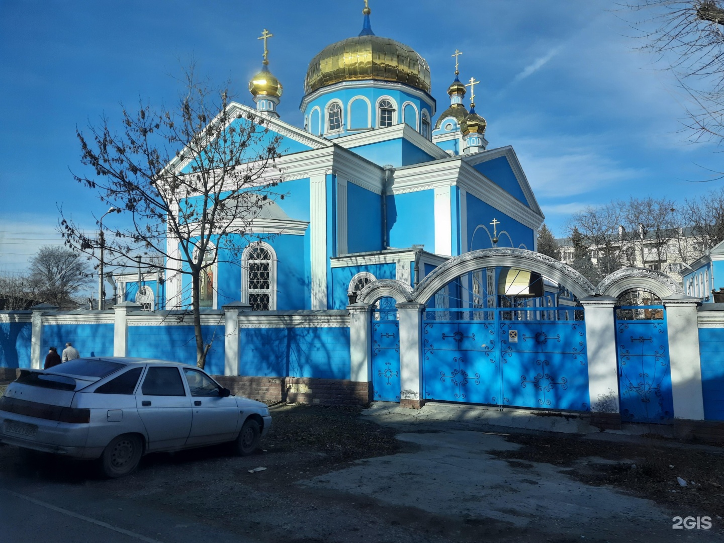 Крестовоздвиженский храм уфа. Крестовоздвиженский храм Кисловодск. Голубая Церковь Кисловодск.