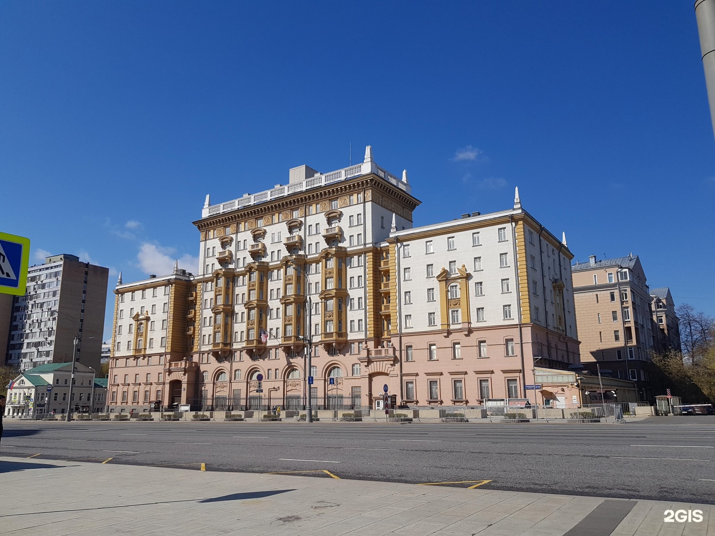 Москва новинский бульвар. Новинский бульвар 19-23. Москва Новинский бульвар 23. Новинский бульвар, дом 17. Г. Москва, Новинский бульвар, д. 19-23.