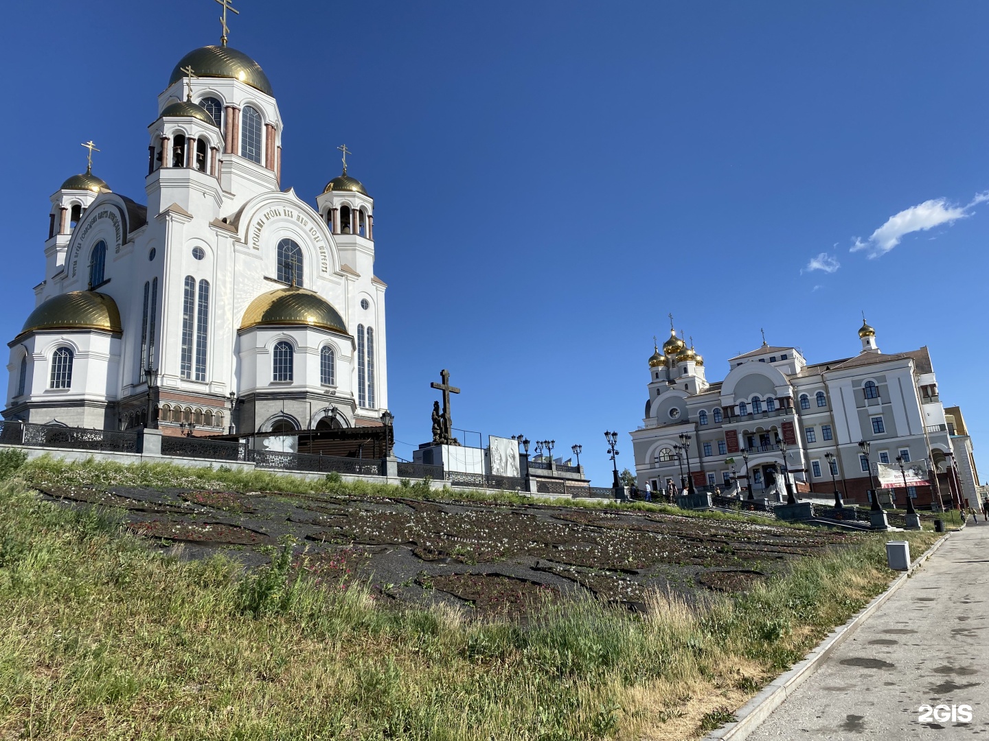 храм во имя всех святых