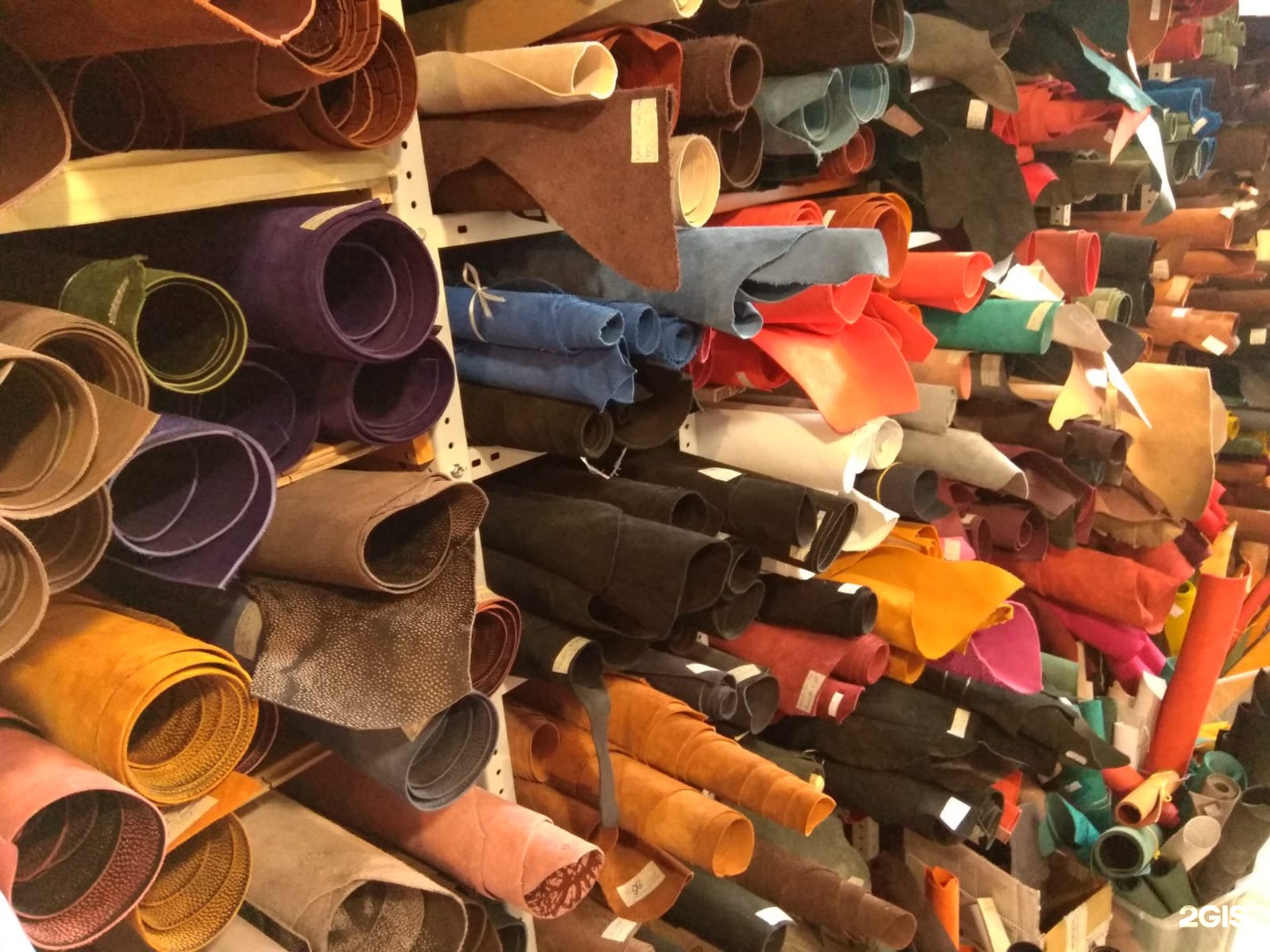 Ул. Пава пава логотип. Мастерская творца фрунзе. Новосибирск ул дуси ковальчук 238. Магазин пава.