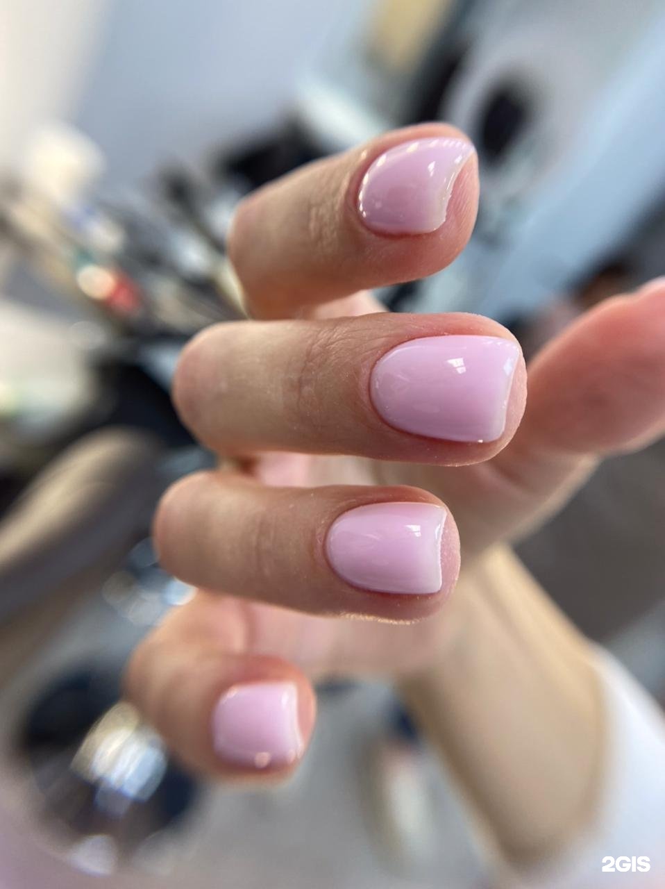 Fresh nails молодогвардейская. Наил студия Киевская.