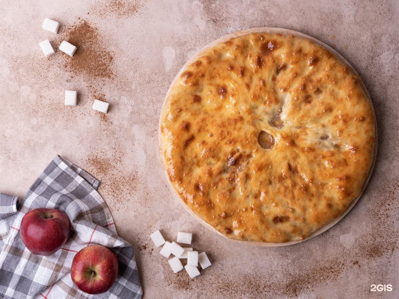 осетинские пироги стопка на белом фоне. осетинские пироги сыктывкар. аланселот осетинские пироги. аланселот осетинские пироги. картофджын пирог.