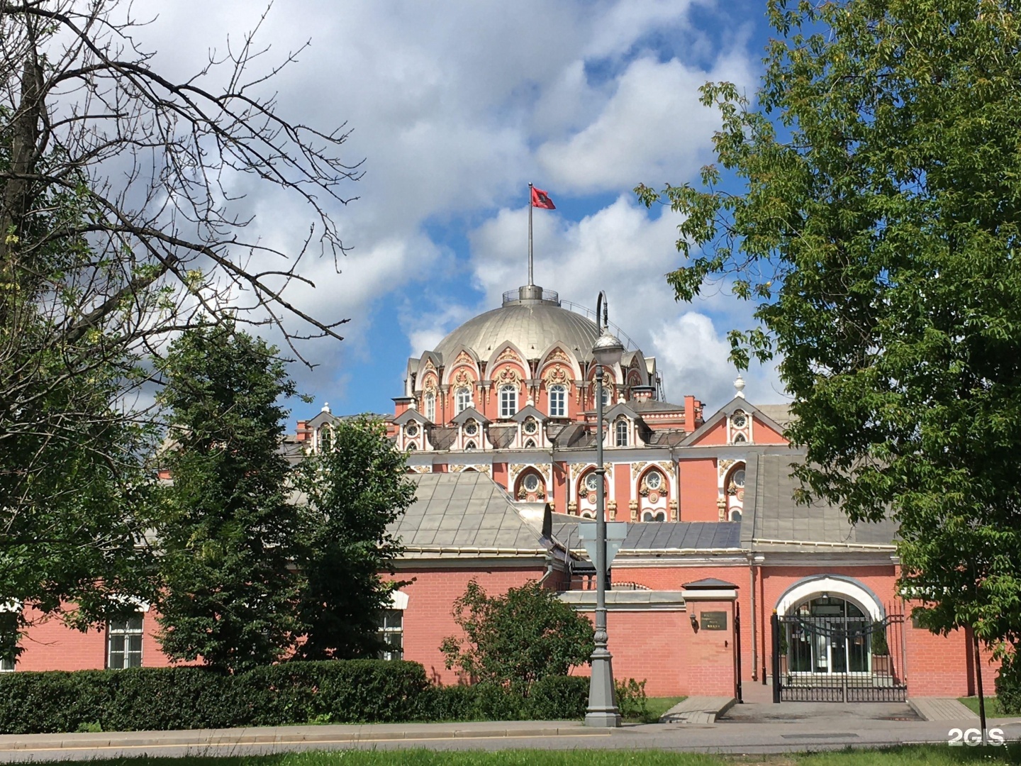 фото петровский дворец в москве