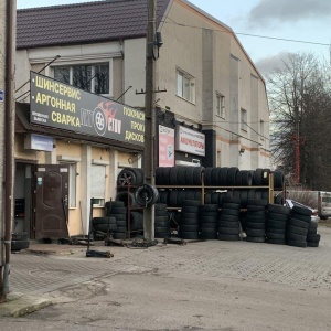 Фото от владельца Пит Стоп, шиномонтажная мастерская