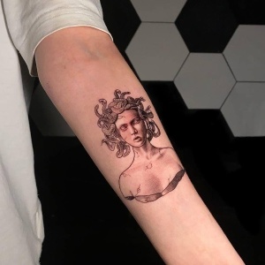 Фото от владельца ROYTATTOO, тату-салон