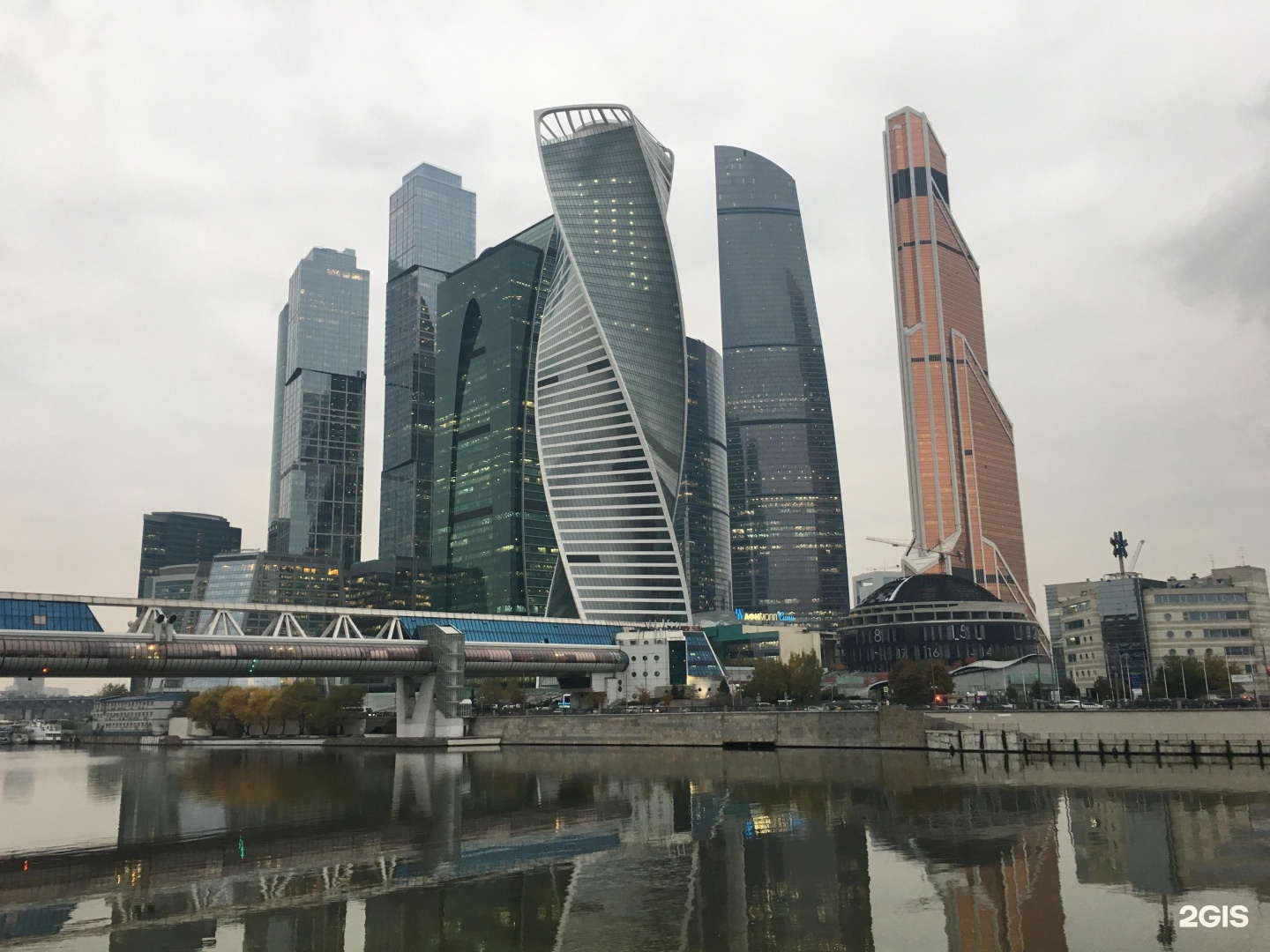 пресненская набережная в москве