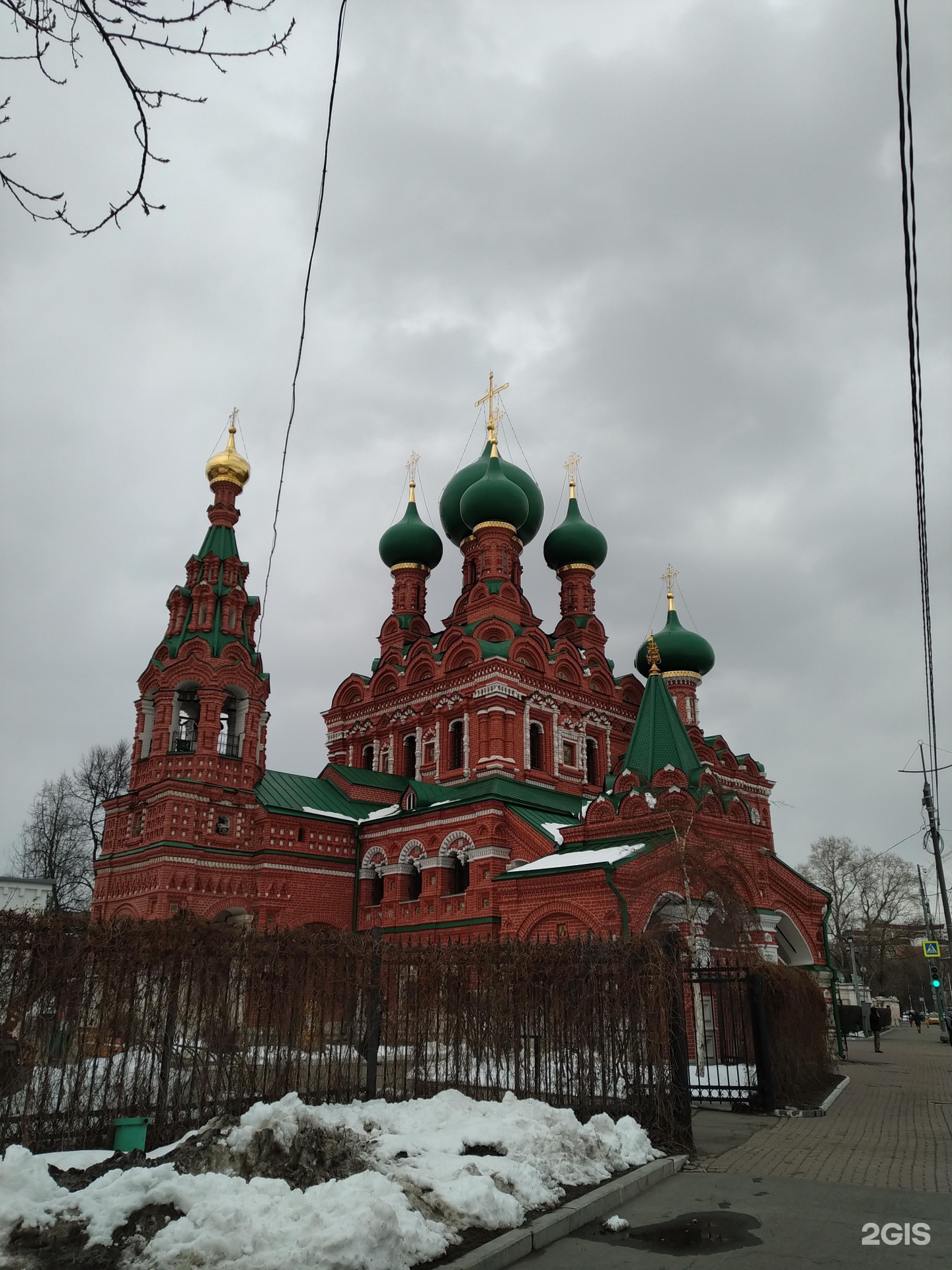 Храм Троицы Живоначальной в Вишняках, Пятницкая улица, 51 ст4, Москва - 2ГИС