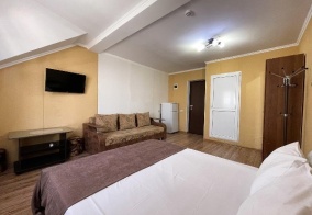 Отель Кристи в Сириусе