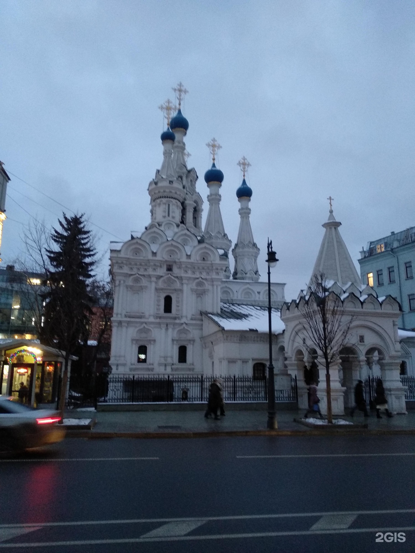 Малая дмитровка 4. Церковь Рождества Богородицы в Путинках. Церковь Рождества Богородицы в Путинках картинки. Музей кукол в Москве на малой Дмитровке.