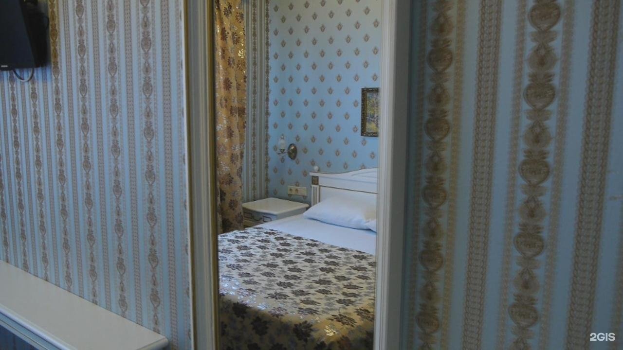 Сергиев посад отели в центре. Гостиница сергиев сергиев посад. Гостиница центральная сергиев посад. Овражный переулок 2а сергиев посад. Гостиница уют сергиев посад.