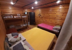 Хостел Ice hostel Baikalsk в Байкальске