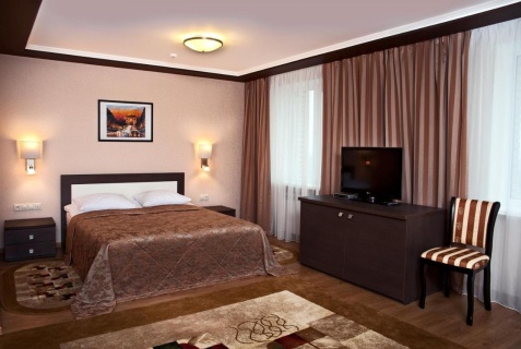 Шахты: Отель Горняк