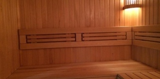 Губкинский: Отель Империя