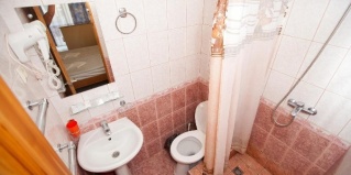 Адлер: Коттедж Гал