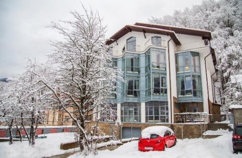 с. Эстосадок: Отель Кристалл