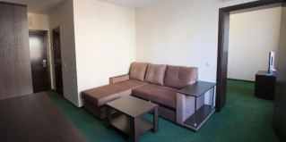 Сириус: Отель V&V