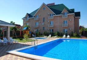 Отель Undersun village в Пересыпь