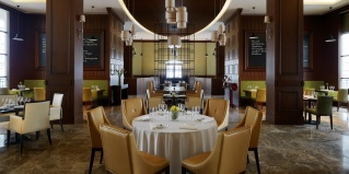 Эстосадок: Отель Сочи Марриотт Красная Поляна