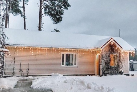 Ууксу: Коттедж RiverBank