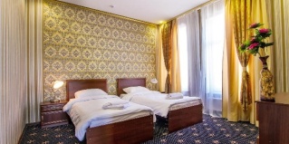 Калининград: Отель Золотая ночь