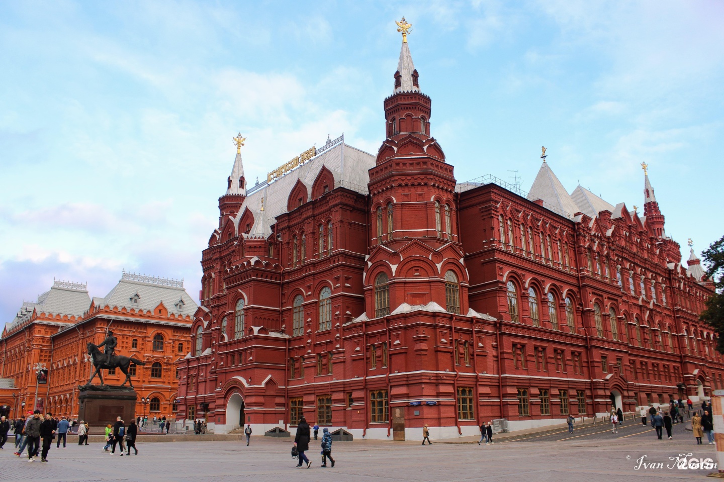 исторический музей в москве на красной площади описание по