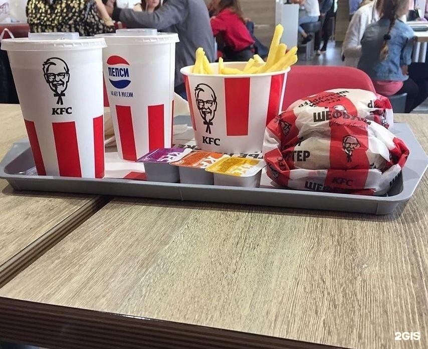 Ростикс воронеж. КФС Курск. Фуд корты в арене Воронеж. KFC Воронеж. Арена Воронеж фудкорт.