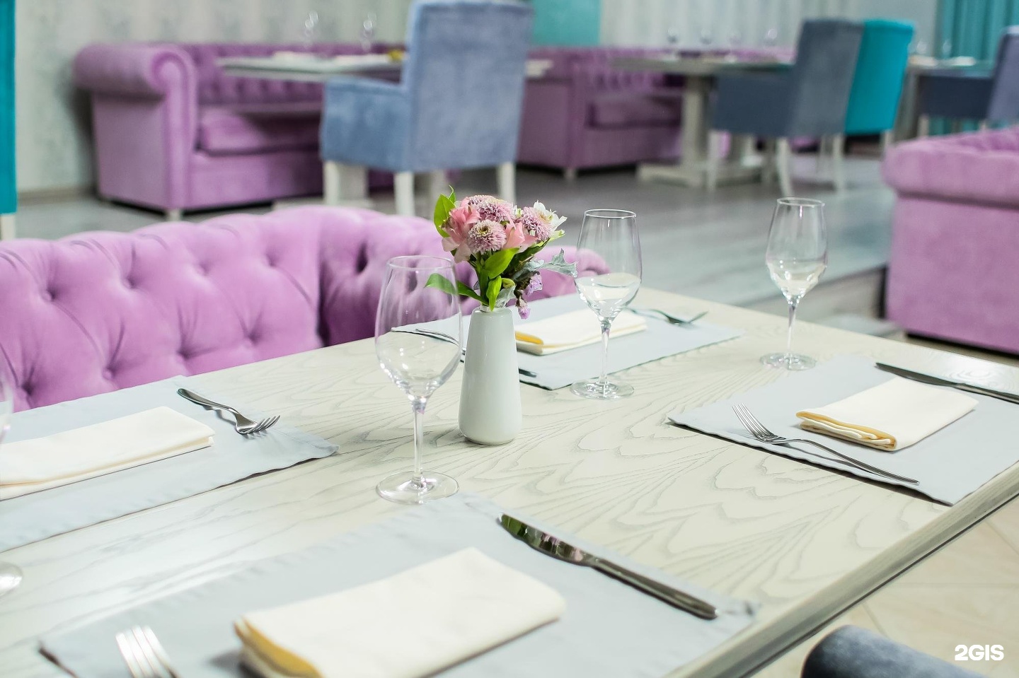 Кафе семейное самара пушкина. Семейное кафе сказка. Семейное кафе сказка. Кафе сказка гагарский. Ресторан пушкин в химках.