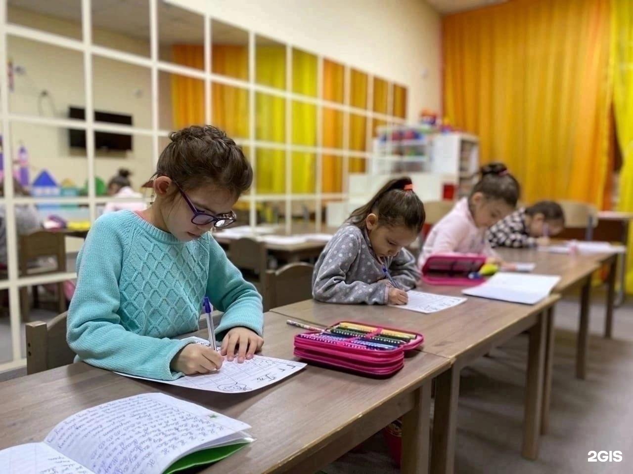 Учеба в корее рисунки. Тренинг грамотность. Тренинг грамотность. We wealth. Обучение.