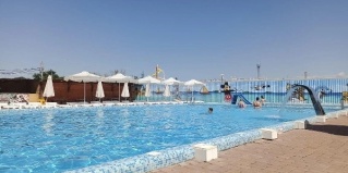 Астрахань: Отель Золотой джин