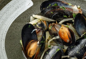 Отель Эккос в Кировске