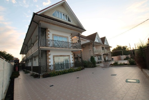 Кучугуры: Отель Азов Инн