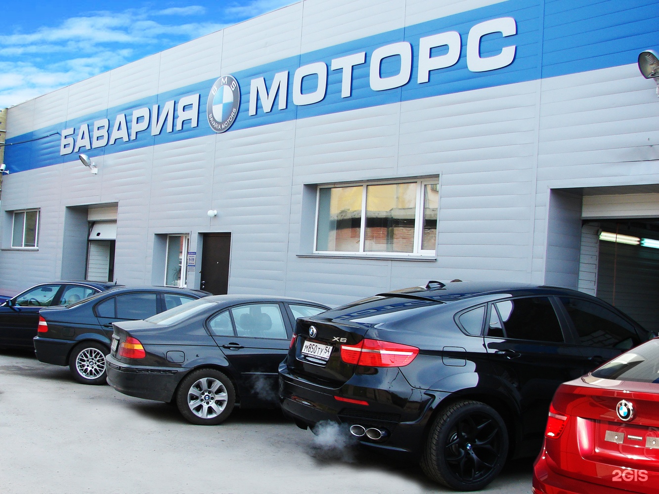 Motors новосибирск. Бавария Моторс. Автоцентр Бавария. Бавария Моторс Новосибирск. Бавария Моторс детейлинг.