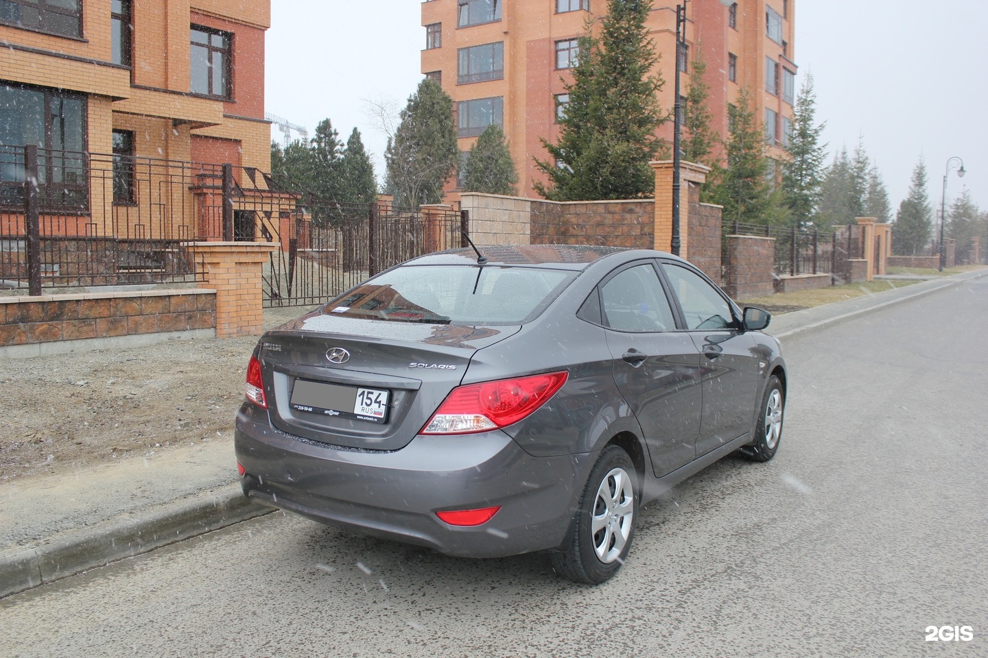 Фото машин екатеринбург. Хендай Солярис Новосибирск. Солярис НСК. Hyundai Solaris Novosibirsk. Хундай Солярис в Новосибе.