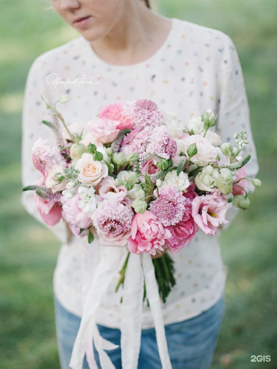 Как называется стиль с цветами. Цветочный стиль. floral style курсы флористики. второй стиль цветка. яна гаранина студия флористики.