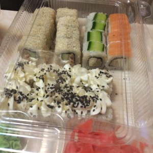 Фото от владельца СУШИЛОТ, магазин-служба доставки блюд японской и китайской кухни