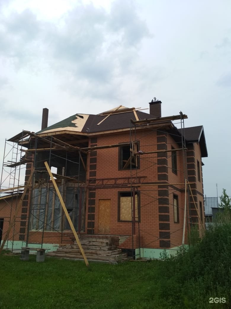 Коттедж на михеева 8 тюмень. Михайловский дворик тюмень официальный сайт. Красивый дом. Михайловский двор на м4. Михайловский дворик.