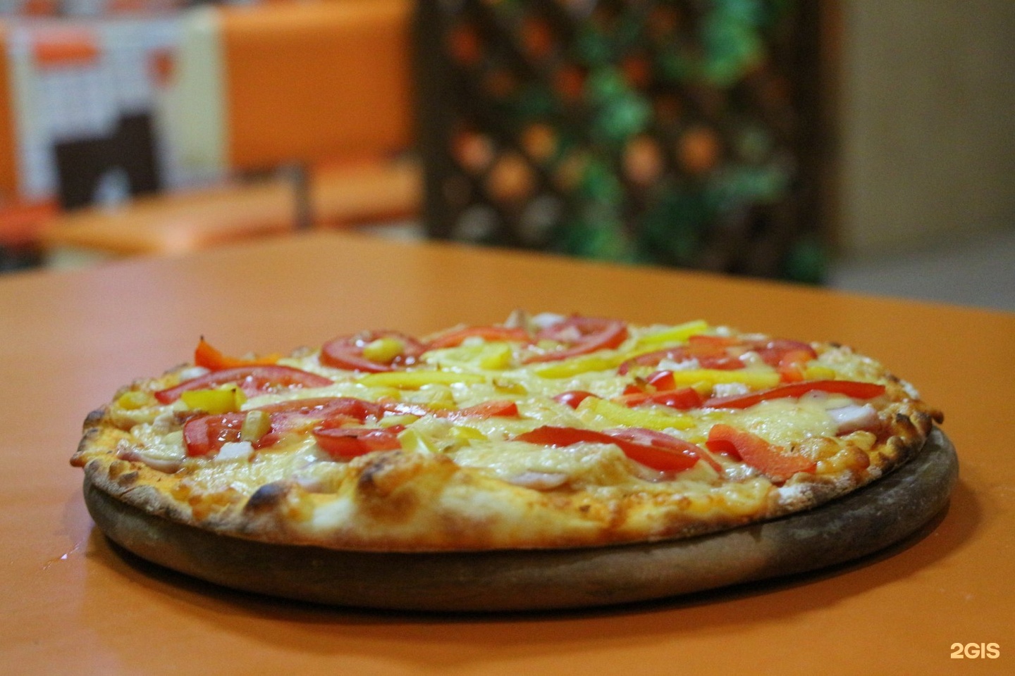 Пиццу сок. Пицца с апельсинами. Пицца и сок. Картинки пицца и сок. Пицца соки макет.