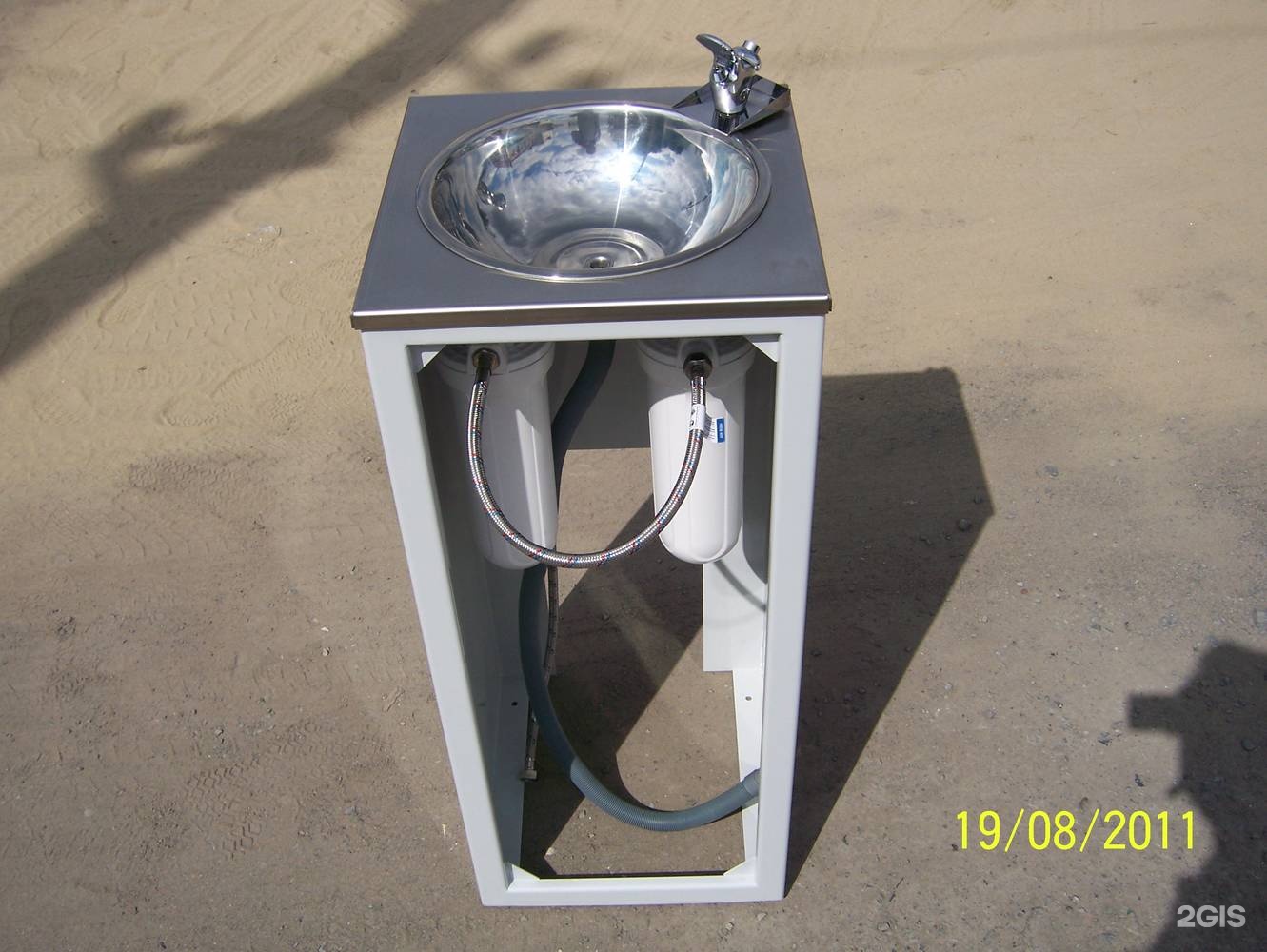 Питьевой фонтанчик "аквалоджик". Ограничитель для питьевого фонтанчика. Питьевой фонтанчик исток 220пк. Чаша для питьевого фонтанчика. Стационарные питьевые фонтанчики в школе.