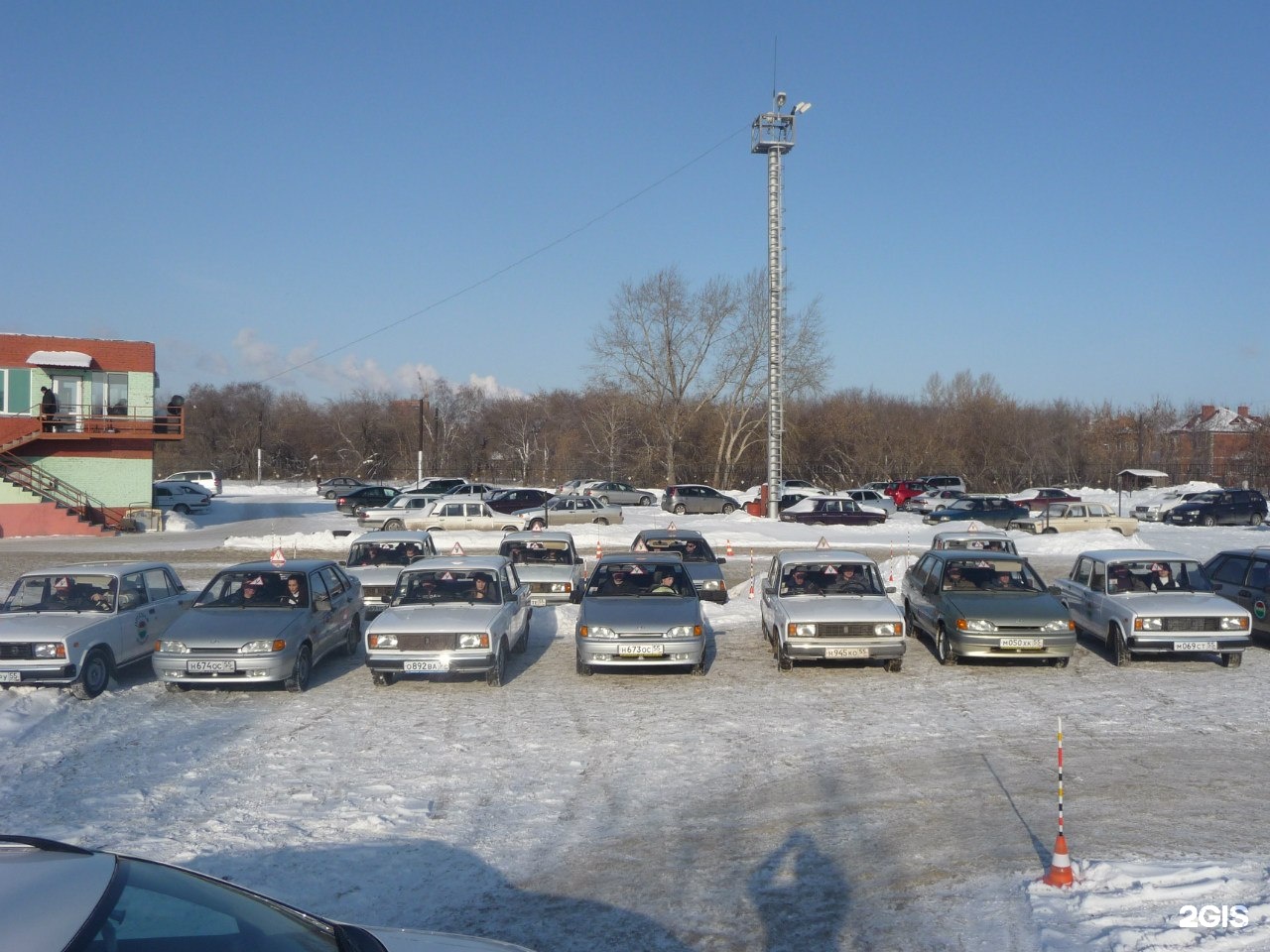 Маяковского 65 омск. Автошкола Престиж Омск. Автомойка Волховстроя Омск Престиж.